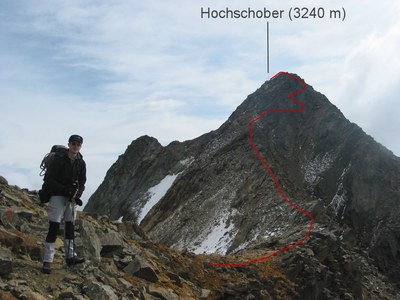 Blick vom Westgrat auf den Aufstiegsweg zum Hochschober.