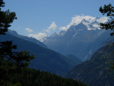 Blick zum Mattertal mit Weisshorn.