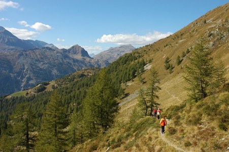 Weg zurück nach Aurafreida, hoch über dem Val dal Teo.