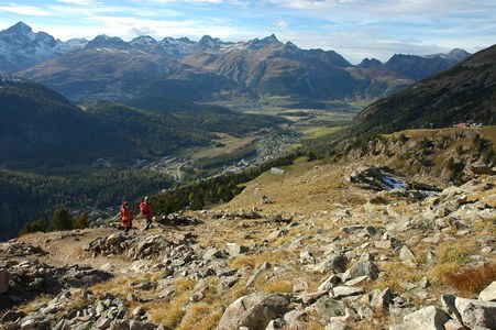 Abstieg von der Paradishütte nach Pontresina.