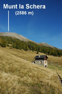 Letzter Blick zur Alp la Schera und zum Gipfel.