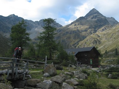 Zwischenstation Lienzer Hütte (1977 m).