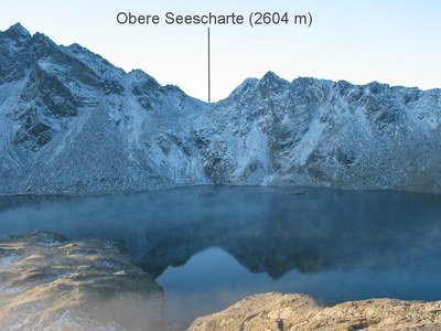 Spiegelung im Wangenitzsee um 7.44 Uhr.