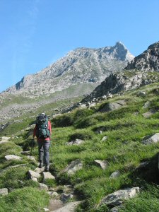 Zur Lapenscharte mit Blick auf Gigalitz und Gigalitzturm.