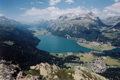 Herrliche Aussicht auf die Oberengadiner Seen.