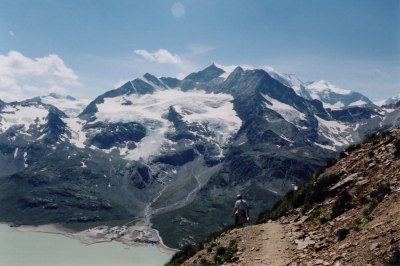 Abstieg ins Val dal Bügliet.