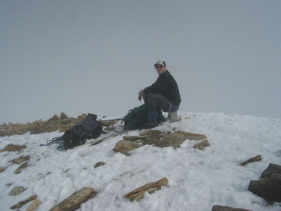 Am Gipfel des Rainerhorns erneut im Nebel.
