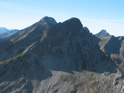 Blick vom Muttekopf auf Wilden Kasten und Wildmahdspitze.