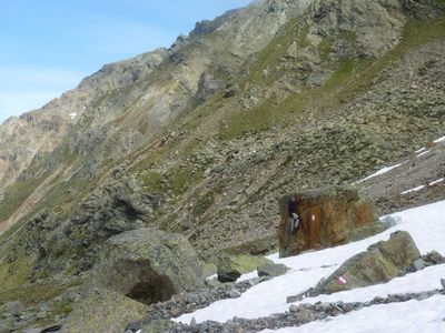 Kurze Bouldereinlage von Thorsten im Österkarkessel.