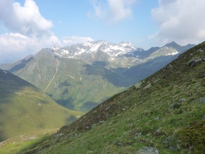 Pfad hinter der Zwieselbach-Sennhütte.