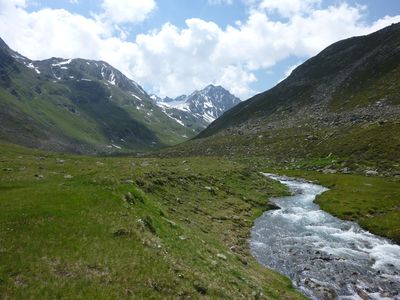 Gleirschbach in der Mittagssonne.