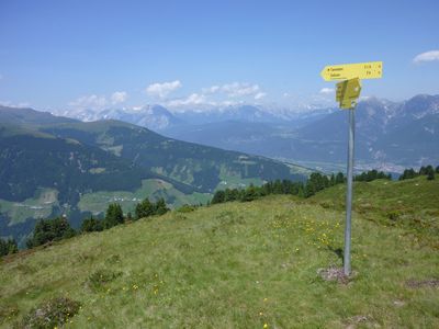 Letztes Bild der Tour. Der Wegweiser zurück zum Ausgangs- und Talort Sellrain.